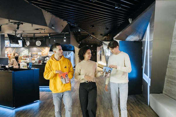 Comment organiser un camping pour observer les oiseaux migrateurs en Amazonie?